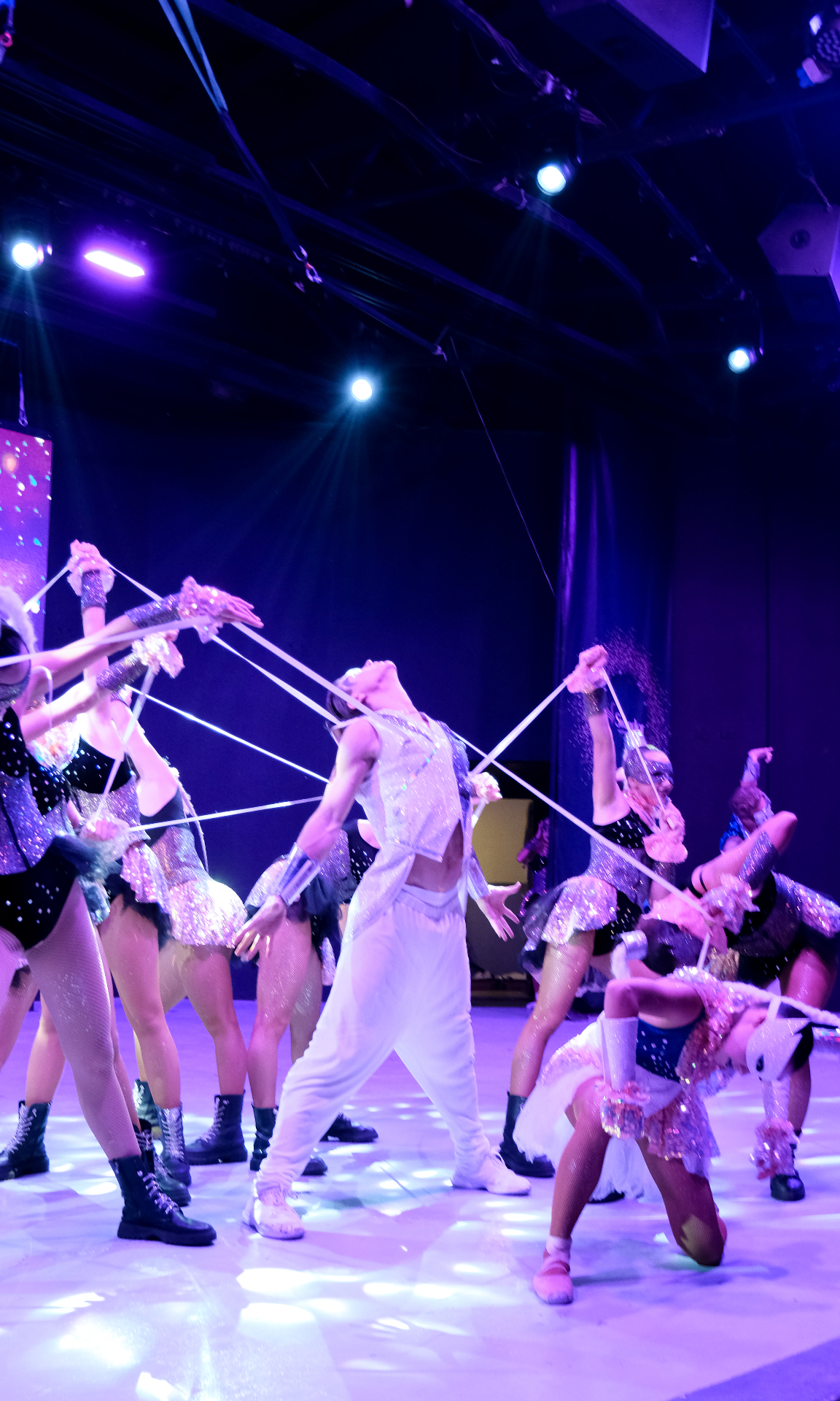 Spectra — marionette performer